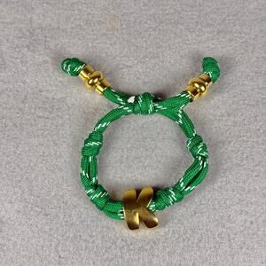 BaubleBar Knotty initial bracelet "K" - paracord bracelet green gold casual